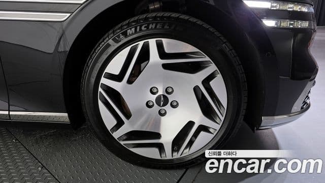 Genesis G90 (RS4) бензин 3.5 турбо e-S/C AWD LWB, 2022 все фото