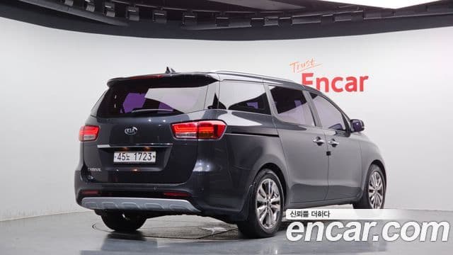 Kia All New Carnival Prestige, 2015 2