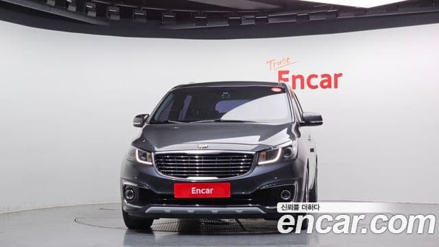 Kia All New Carnival Prestige, 2015 3