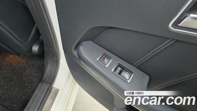 Mercedes-Benz E-класс W212 E220 BlueTEC Avantgarde Sport, 2016 18