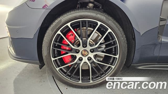 Porsche Panamera (971) 4.0 GTS, 2021 все фото