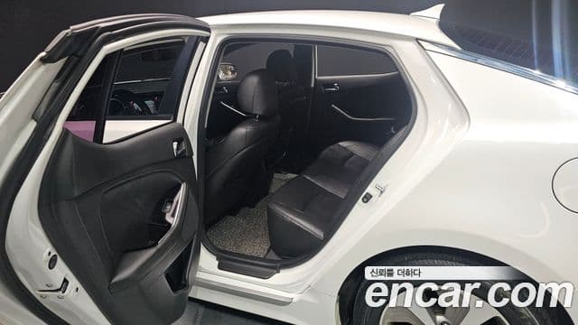 Kia K5 гибрид Luxury, 2014 12