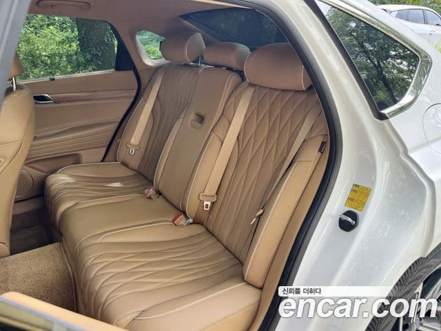 Genesis G80 (RG3) бензин 2.5 турбо AWD, 2025 17