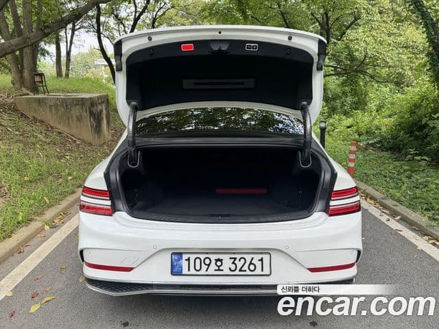 Genesis G80 (RG3) бензин 2.5 турбо AWD, 2025 20