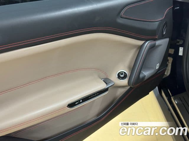 Ferrari GTC4 루쏘, 2018 8