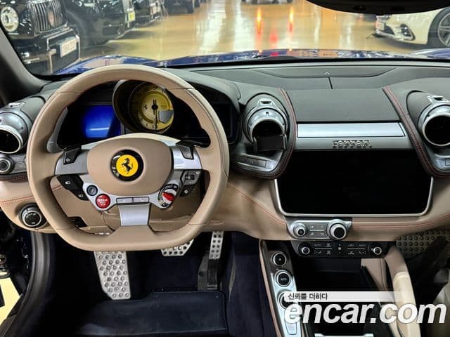 Ferrari GTC4 루쏘, 2018 10