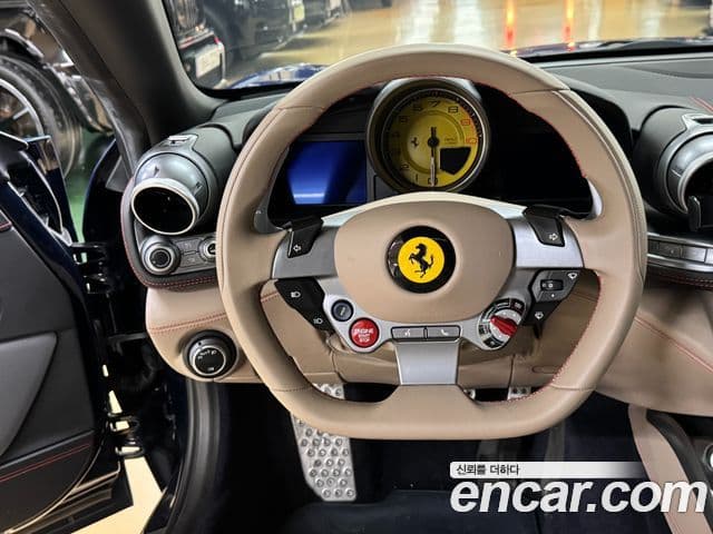 Ferrari GTC4 루쏘, 2018 11