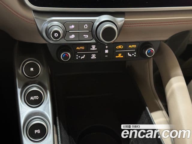 Ferrari GTC4 루쏘, 2018 17