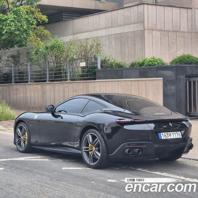 Ferrari 로마, 2021 3