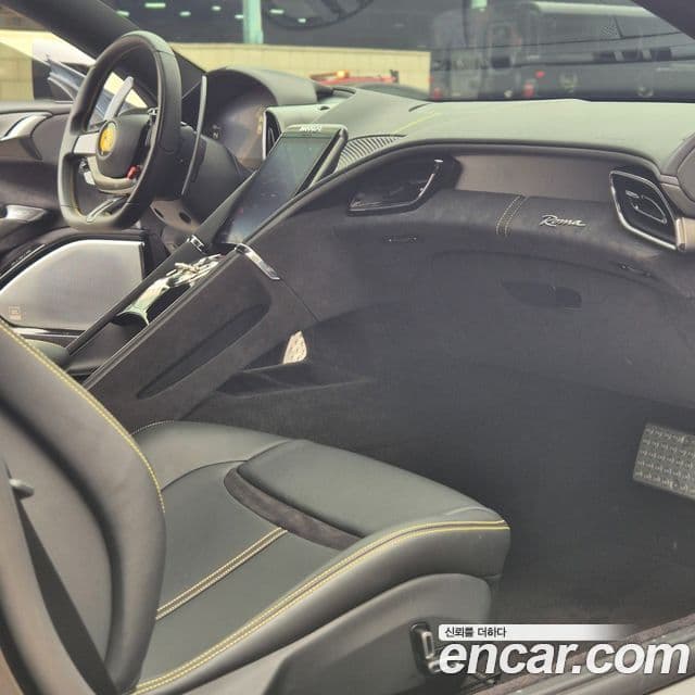 Ferrari 로마, 2021 14