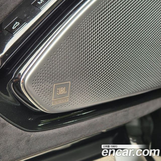 Ferrari 로마, 2021 17