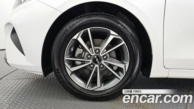 Kia The / новый New K3 2세대 Prestige, 2022 все фото