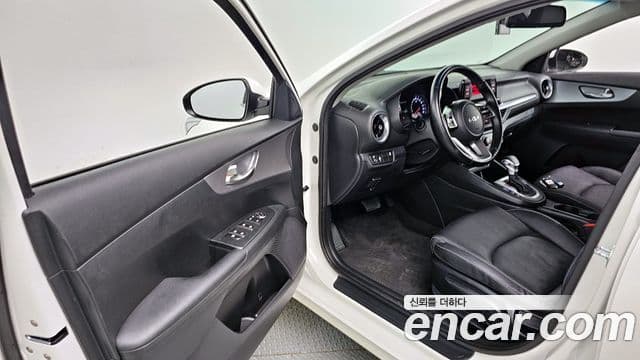 Kia The / новый New K3 2세대 Prestige, 2022 10
