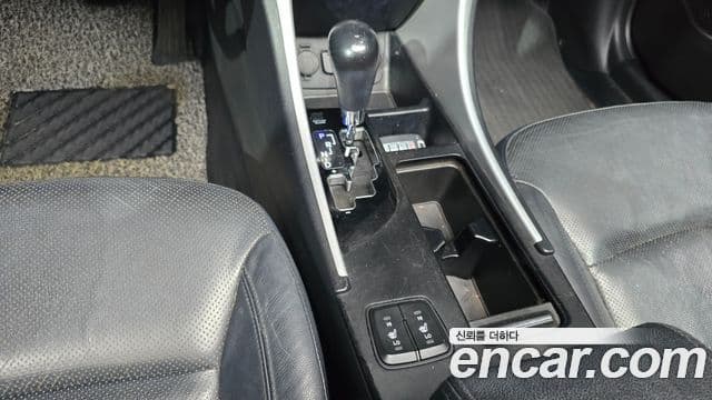 Hyundai YF Sonata LPI top, 2011 9