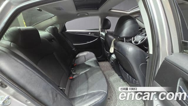 Hyundai YF Sonata LPI top, 2011 12