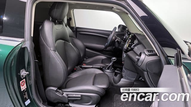 Mini Cooper D 3세대, 2016 10