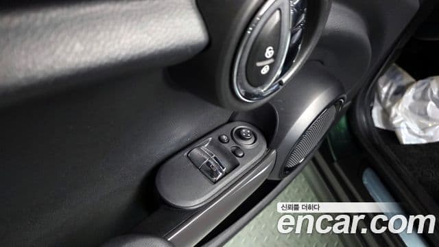 Mini Cooper D 3세대, 2016 17