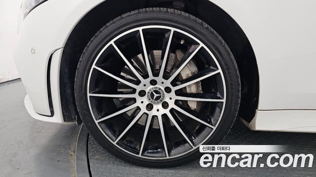 Mercedes-Benz CLS-класс C257 AMG Line, 2021 все фото