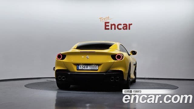 Ferrari 포르토피노 M 3.9 V8, 2023 4