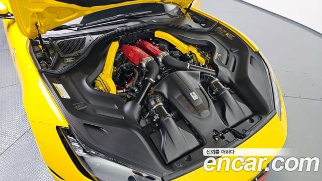Ferrari 포르토피노 M 3.9 V8, 2023 6