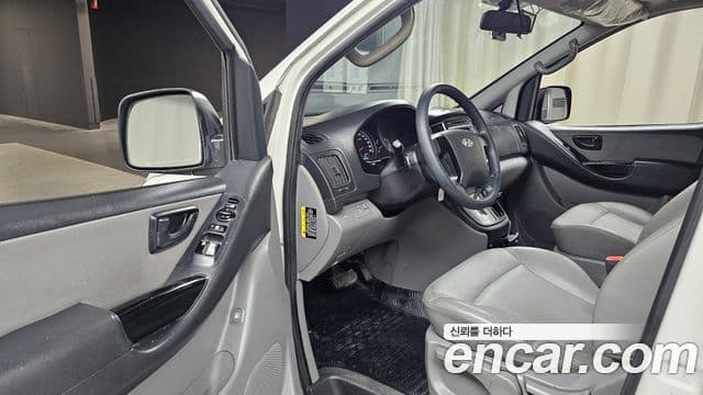 Hyundai Grand Starex Smart, 2017 10