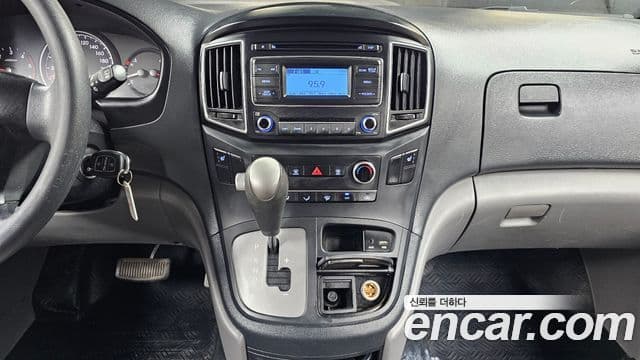 Hyundai Grand Starex Smart, 2017 16