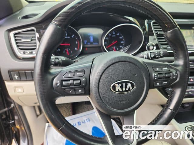 Kia The / новый New Carnival Prestige, 2019 15