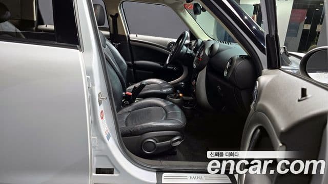 Mini Cooper Countryman 1세대, 2011 10