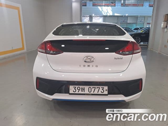 Hyundai Ioniq гибрид, 2016 3