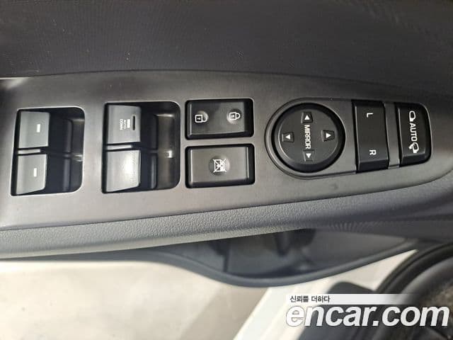 Hyundai Ioniq гибрид, 2016 15