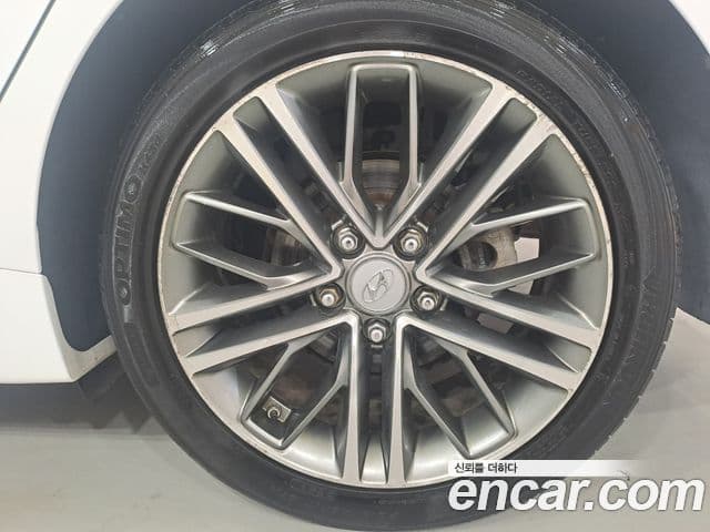 Hyundai Ioniq гибрид, 2016 17