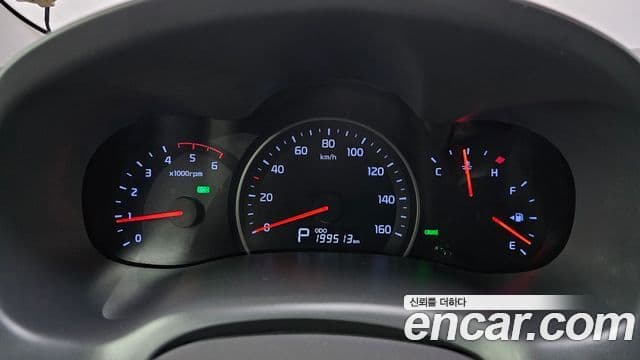 Kia Carnival R Premium, 2014 8