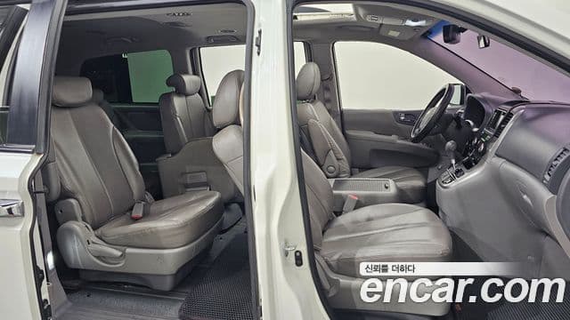 Kia Carnival R Premium, 2014 10