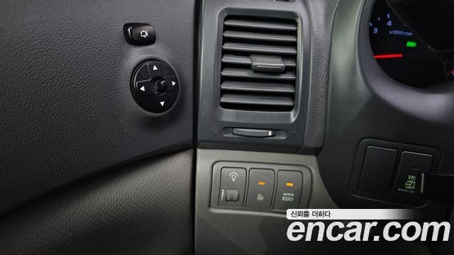 Kia Carnival R Premium, 2014 16