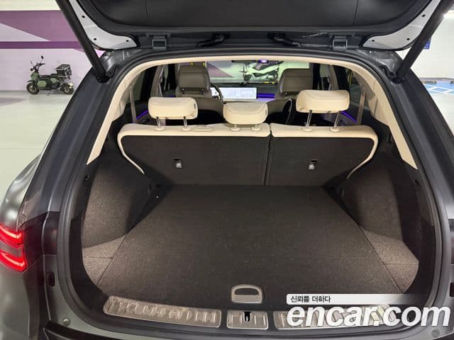 Genesis GV70, 2025 4