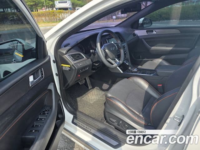 Hyundai LF Sonata Exclusive, 2016 11