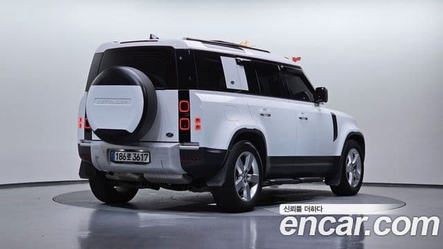 Land Rover Defender (L663) 110 D300 HSE, 2023 2