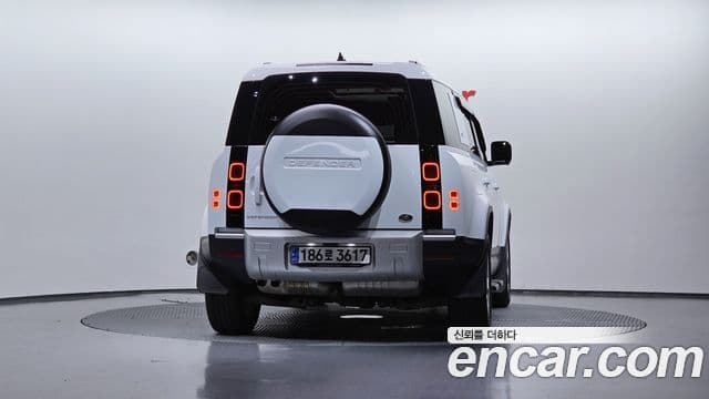 Land Rover Defender (L663) 110 D300 HSE, 2023 4