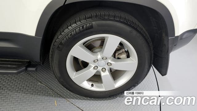 Land Rover Defender (L663) 110 D300 HSE, 2023 все фото