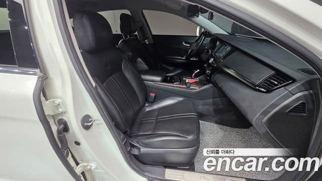 Kia K9 Special, 2013 10