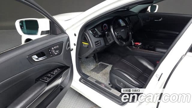 Kia K9 Special, 2013 12