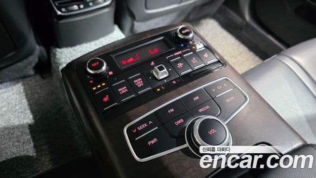 Kia K9 Special, 2013 18