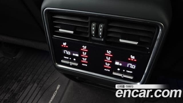 Porsche Cayenne (PO536) 3.0 E-гибрид, 2020 18