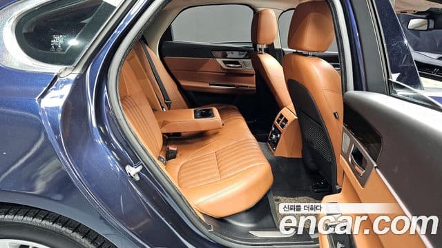 Jaguar XF (X260) 30d Portfolio, 2017 12