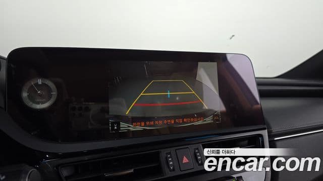 Lexus ES300h 7세대 Luxury Plus, 2023 16