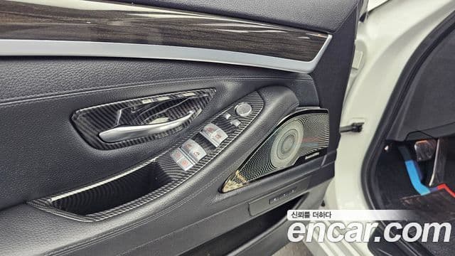 BMW 5시리즈 (F10), 2011 13