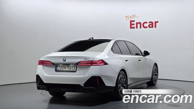 BMW 5시리즈 (G60) 520i M Sport, 2024 2