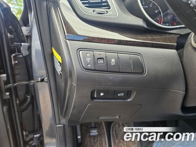 Kia The / новый New K7 Luxury, 2013 9