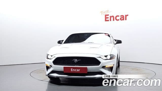 Ford Mustang купе, 2019 3