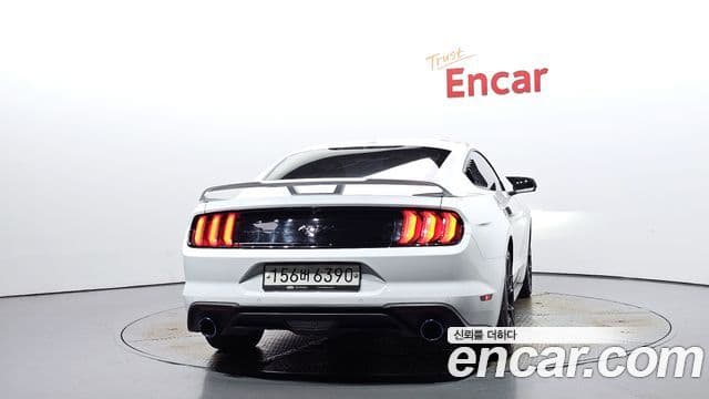 Ford Mustang купе, 2019 4